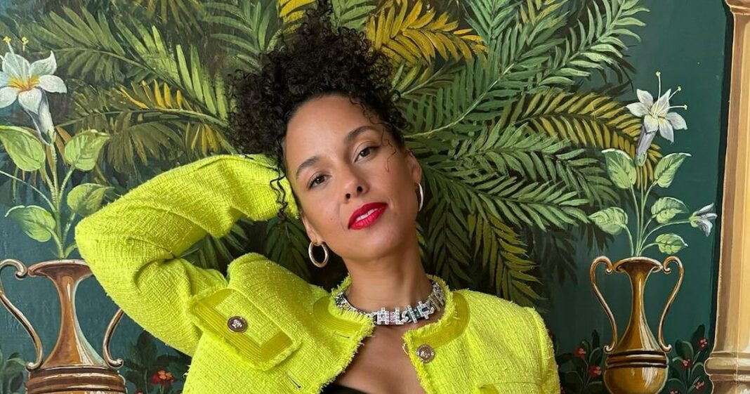 Alicia Keys' Twisted Updo Combines Multiple Styles Seamlessly